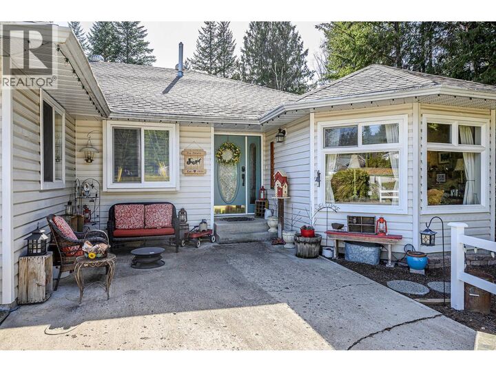 Property Photo: 361 Wyndhaven Place BC V0E 1N1
