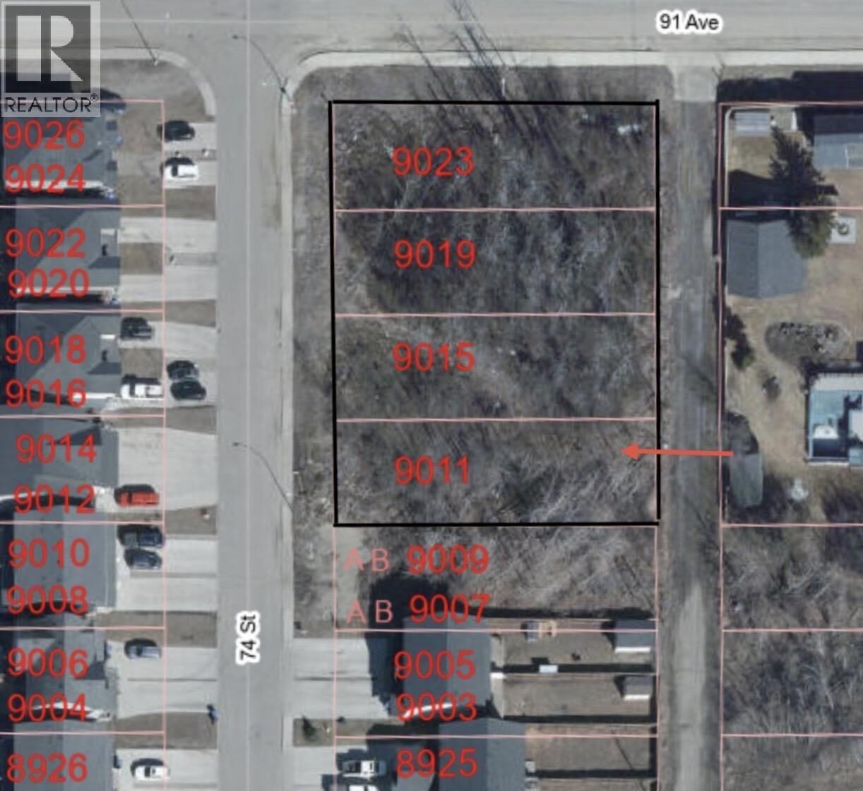 Photo de la propriété:  9011 74 Street  BC V1J 0N7 