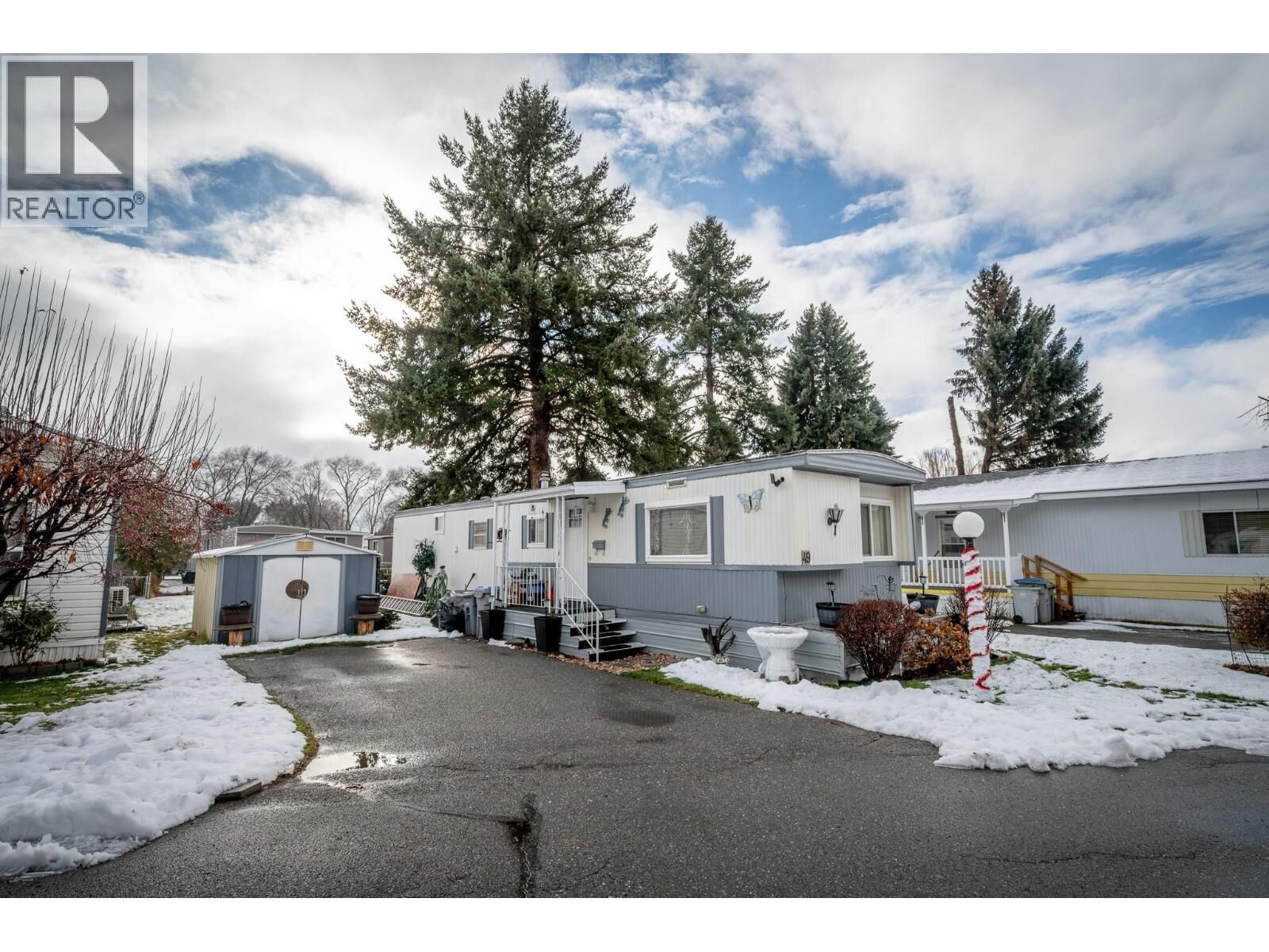 Property Photo:  2401 Ord Road 49  BC V2C 7V8 