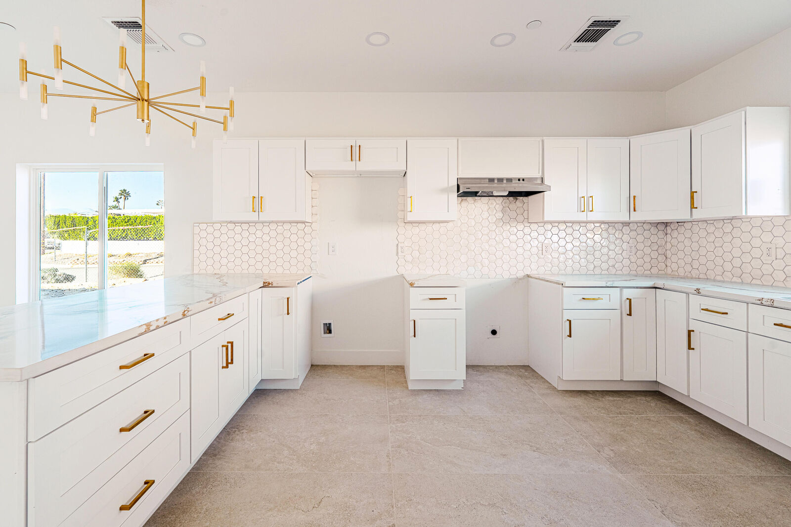 Property Photo:  13300 Calle Amapola  CA 92240 