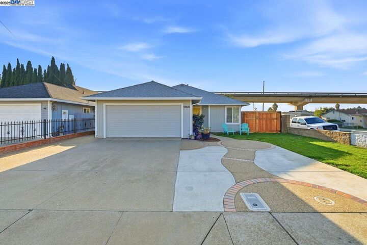 Property Photo: 33601 11th St CA 94587