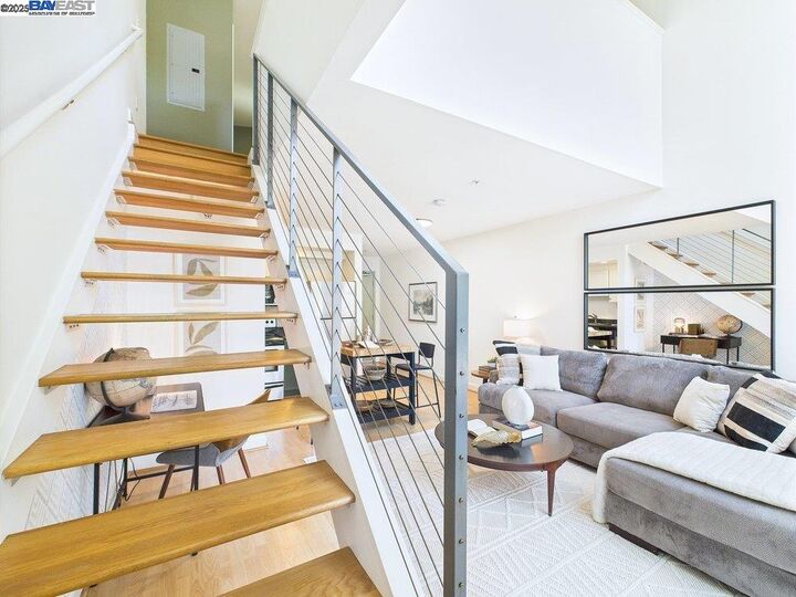 Property Photo: 485 W Macarthur Blvd 201 CA 94609