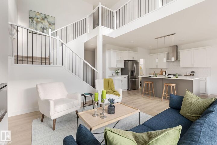 17828 70 Street NW  Edmonton AB T5Z 0T3 photo