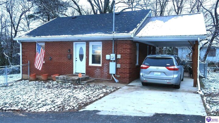 Property Photo:  826 Rhodes Drive  KY 42701 