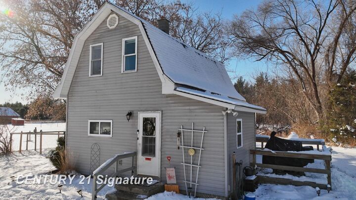 Property Photo: 6721 N Neiner Road MI 48612