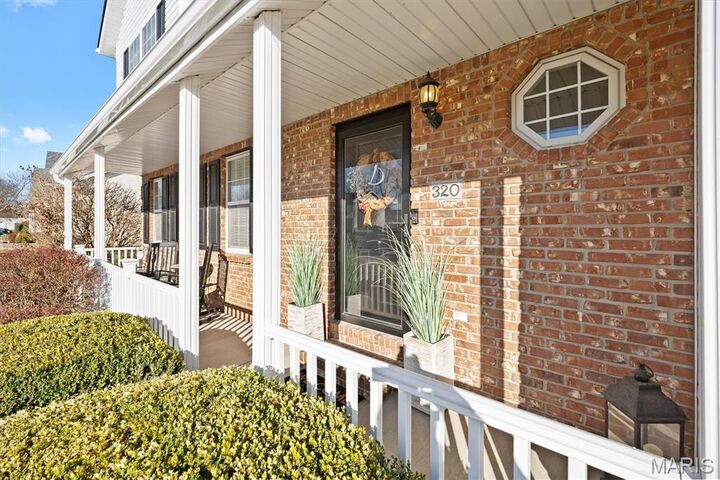 Property Photo:  320 Dewitt Court  IL 62269 