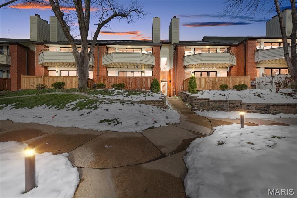 Property Photo:  5575 Waterman Boulevard B  MO 63112 