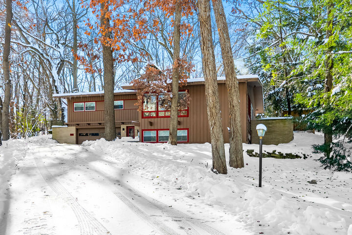 Property Photo:  2146 Treehaven Drive  MI 49008 