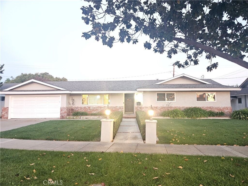 Property Photo: 1723 N Lincoln CA 92865