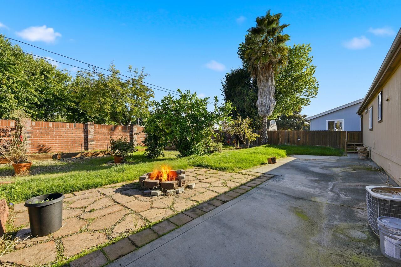 Property Photo:  1400 W Marlette Street 11  CA 95640 