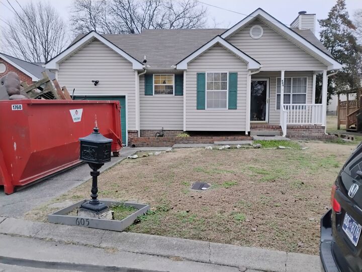 Property Photo: 605 Priscilla Ct TN 37115