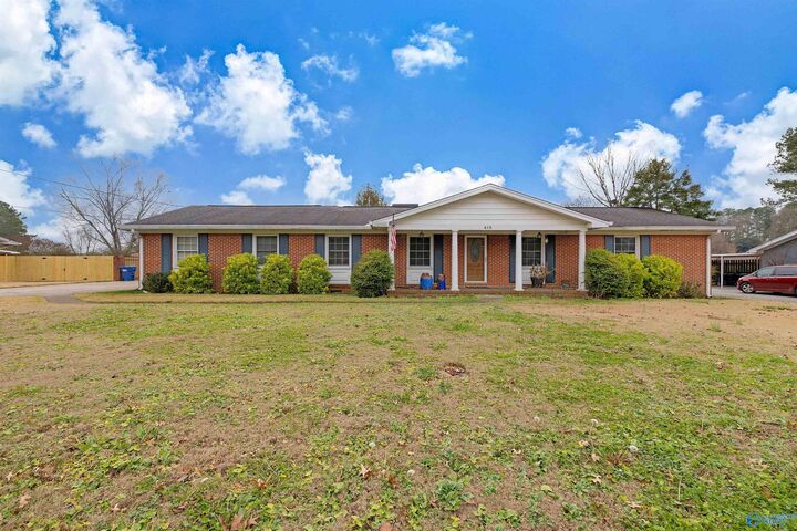 Property Photo:  413 Apple Avenue  AL 35950 