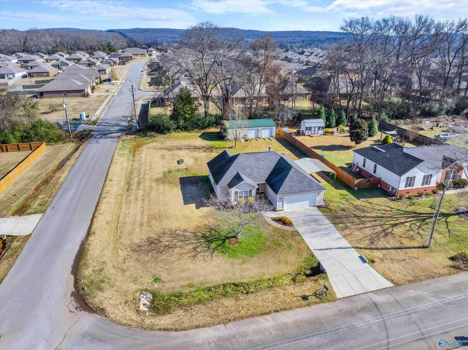 Property Photo: 229 Tanner Point Drive AL 35761