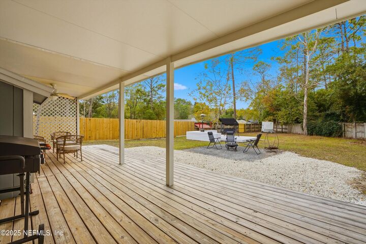 Property Photo:  3184 Bee Street E  FL 32065 