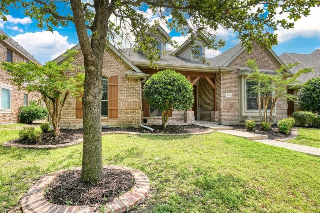 Property Photo:  1003 Crystal Springs Drive  TX 75013 