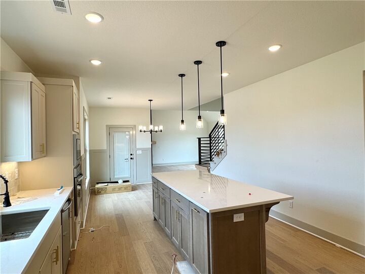 Property Photo:  3605 W Laney Street  AR 72758 