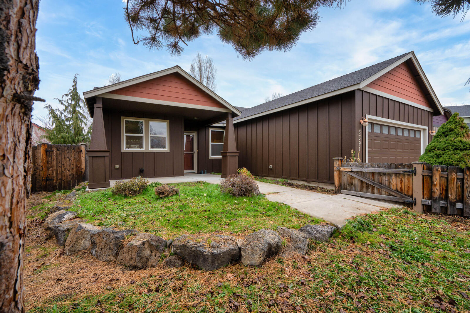 Property Photo: 3391 SW Metolius Meadow Court OR 97756