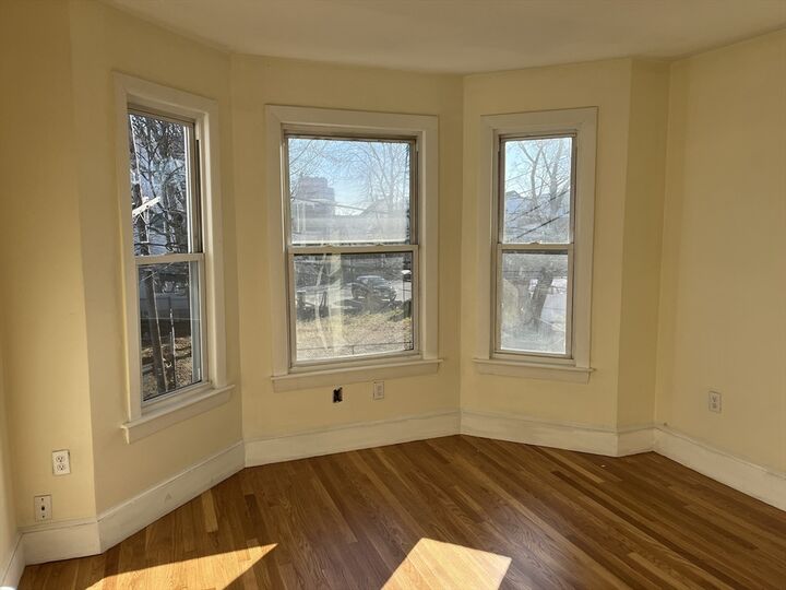 Property Photo:  72 74 Hanover Street  MA 01902 