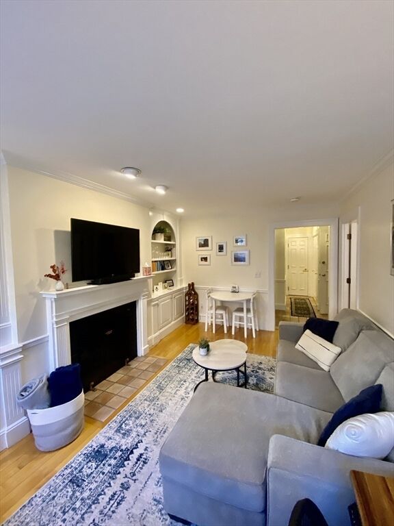 Property Photo: 20 Lime 33 MA 02108