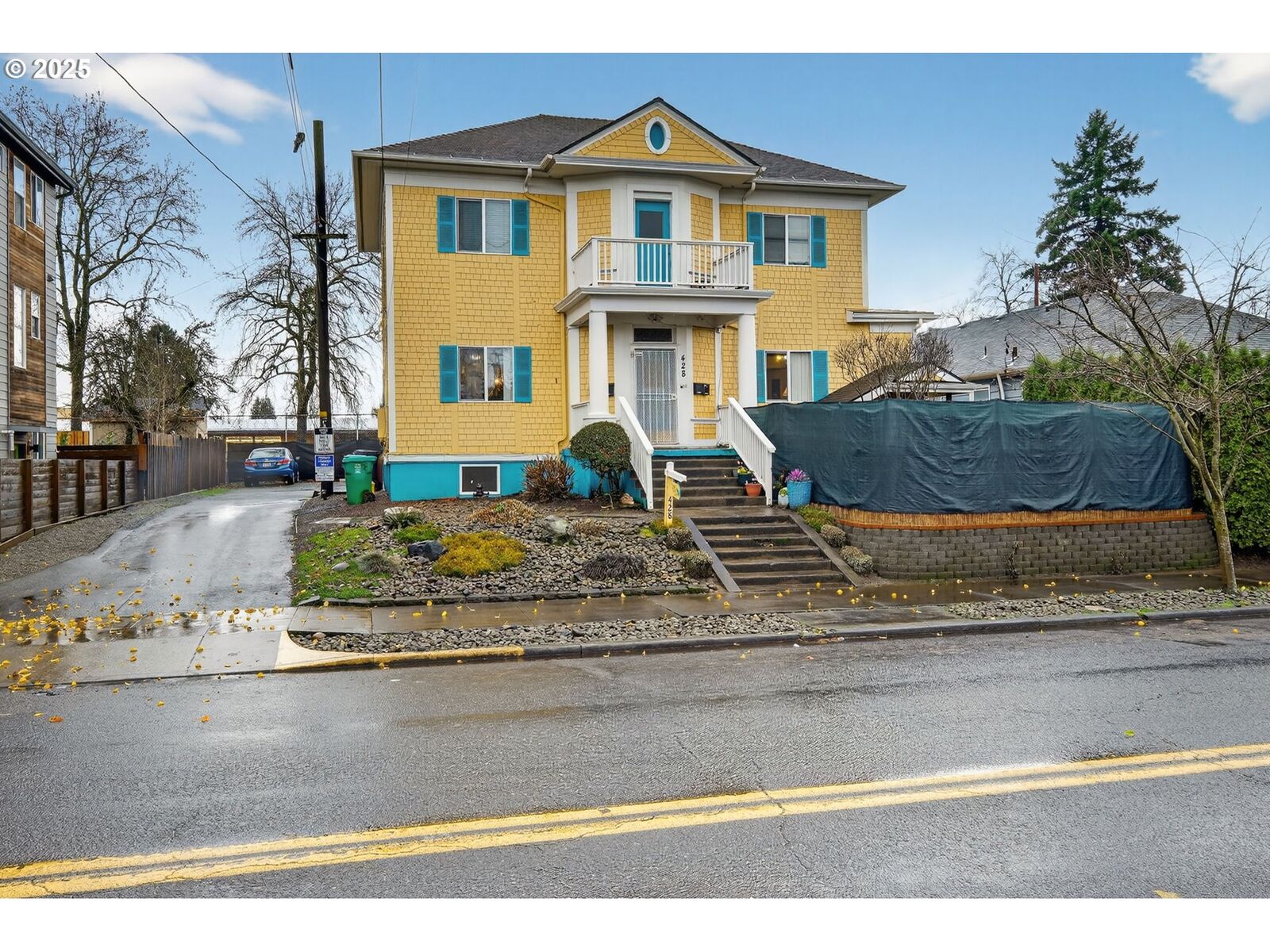 Property Photo: 428 N Alberta St OR 97217