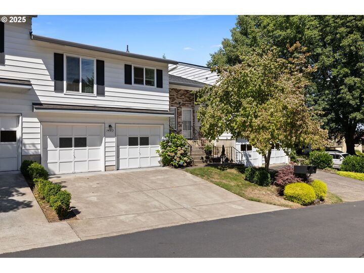 Property Photo: 14912 NE Rose Pkwy OR 97230