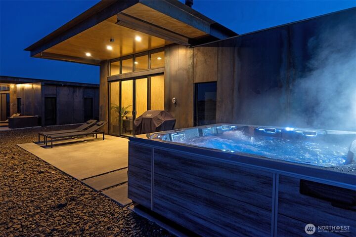 Property Photo:  23592  Gorge View Loop NW  WA 98848 