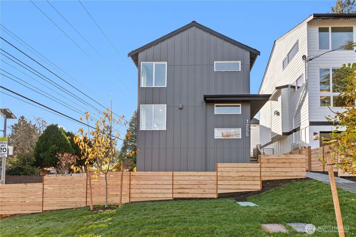 Property Photo:  1255 NE 96th Street  WA 98115 