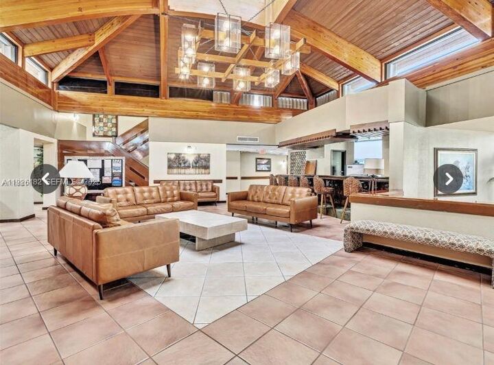 Property Photo: 1400 Saint Charles 505 FL 33026