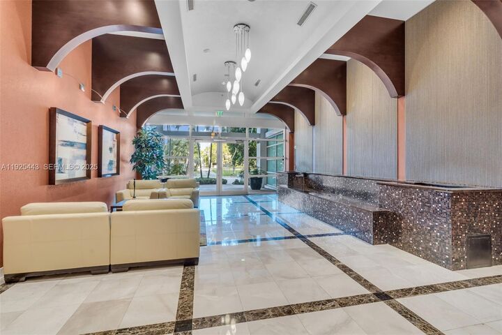 Property Photo: 315 NE 3rd Ave 1805 FL 33301