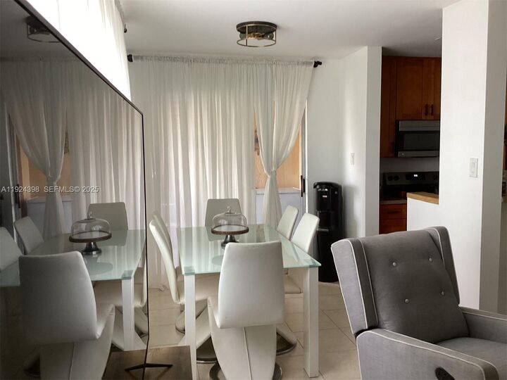 Property Photo: 15330 SW 106th Ter 903 FL 33196