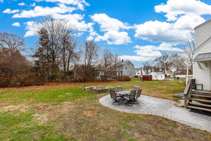 Property Photo:  23 Highview Avenue  CT 06109 