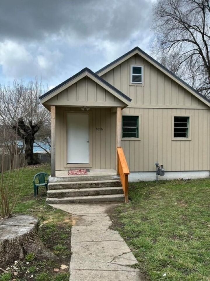 Property Photo:  3076 5th Ave  WA 99181 