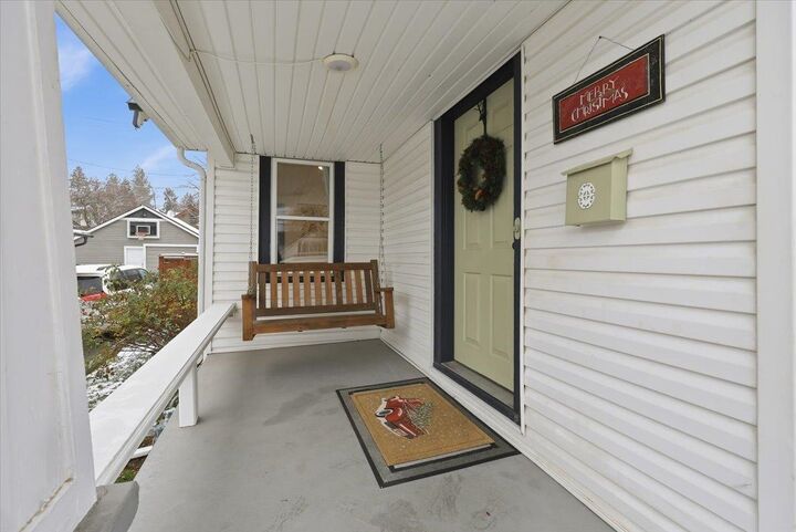 Property Photo: 1004 E 13th Ave WA 99202