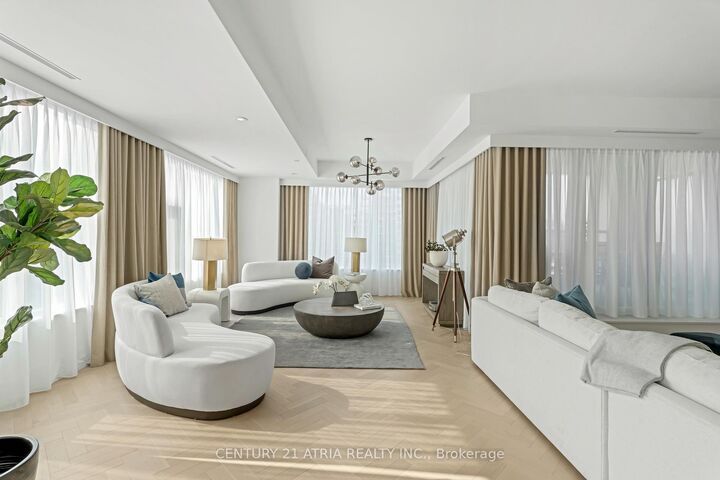 Property Photo:  455 Wellington Street W 810  ON M5J 2R2 