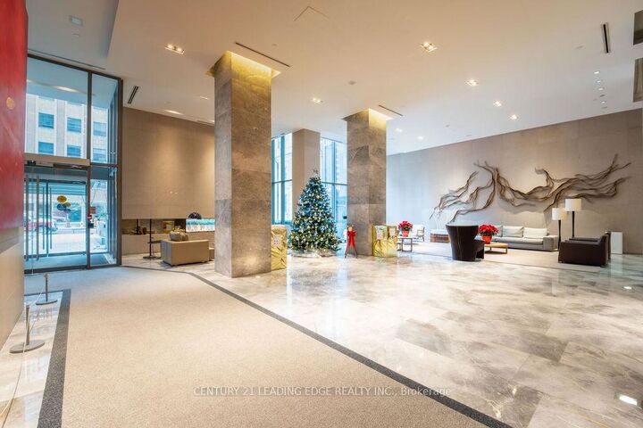 Property Photo: 1 Bedford Road 814 ON M5R 2J7