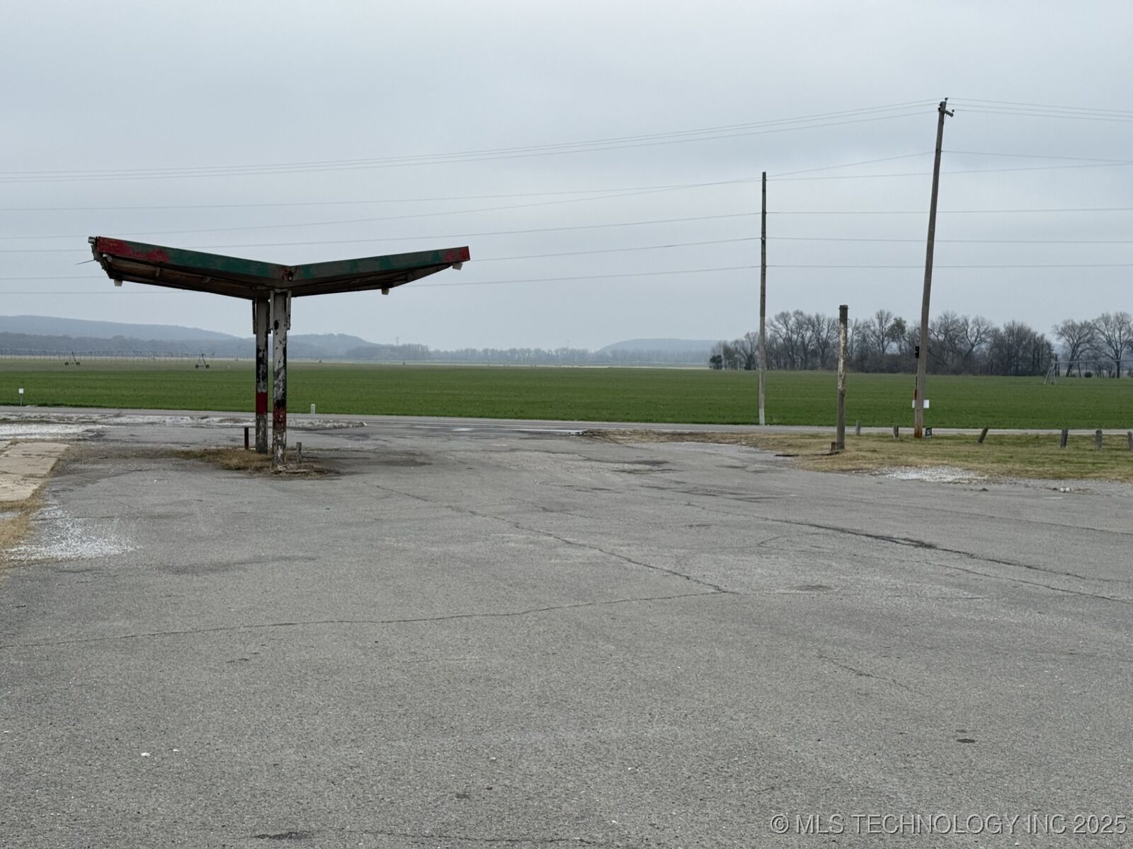 Property Photo:  9999 Hwy 100  OK 74470 