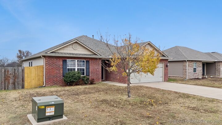 Property Photo: 25173 E 91st Place S OK 74014
