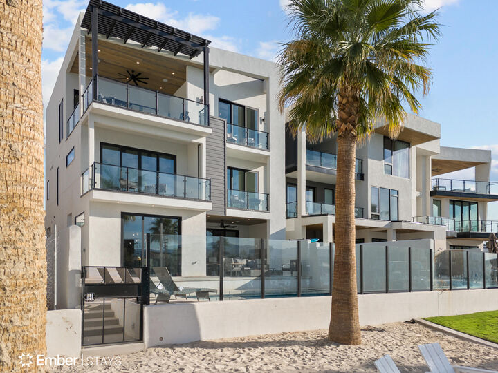 Property Photo: 780 W Akoya Pearl St UT 84790