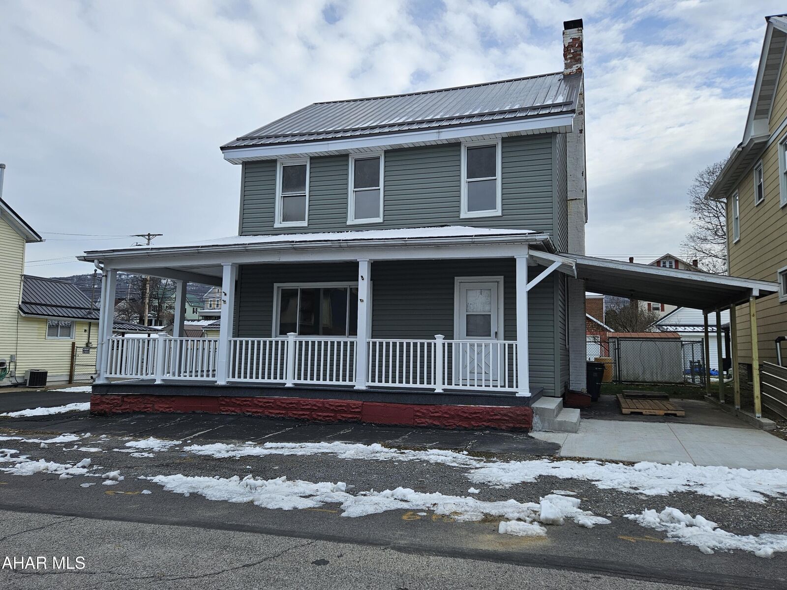 Property Photo: 615 E 2nd Street PA 16617