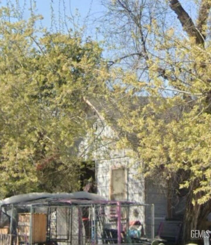 201 Jefferson Street  Taft CA 93268 photo