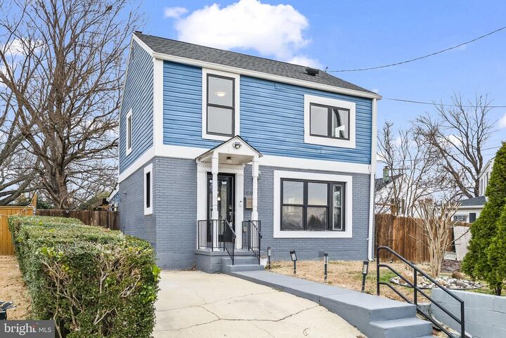 Property Photo:  1804 Avalon Place  MD 20783 