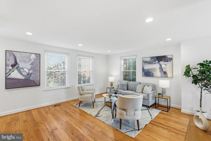 Property Photo:  4600 30th Road S  VA 22206 