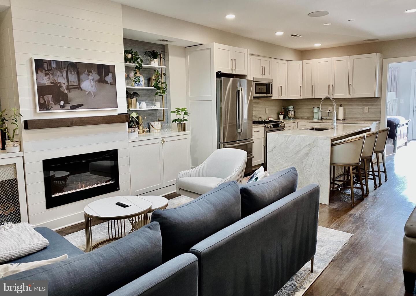 Property Photo:  711 Jackson Street NE 3  DC 20017 