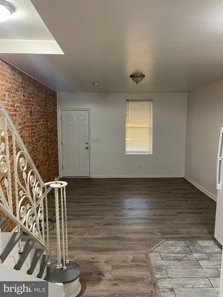 Property Photo:  2042 Dennie Street  PA 19140 