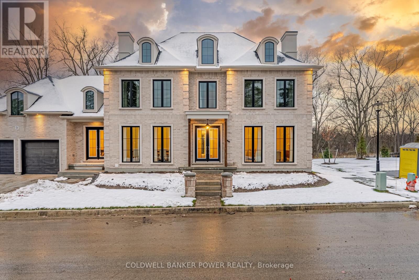 Photo de la propriété: 7100 Kilbourne Road 9 ON N6P 0L7