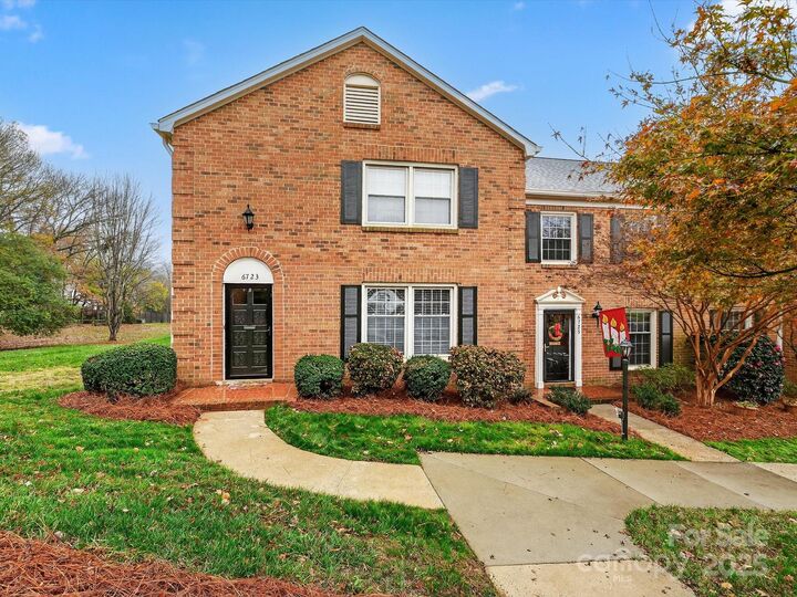 6723 Constitution Lane  Charlotte NC 28210 photo