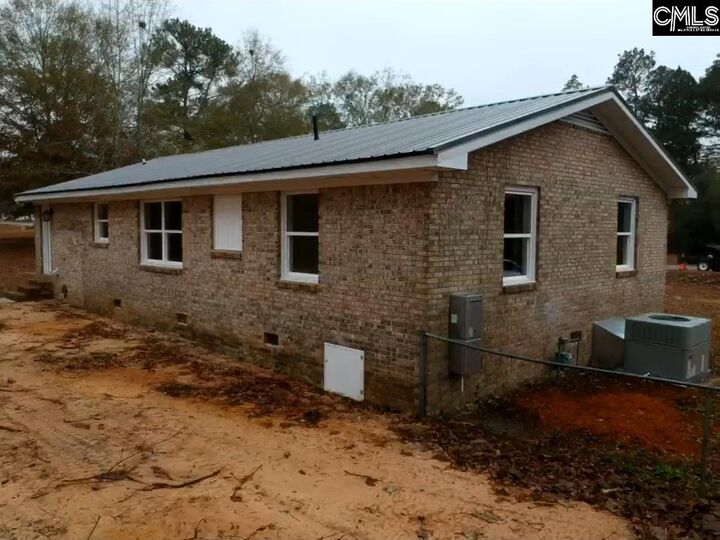 Property Photo:  213 Pineview  SC 29160 