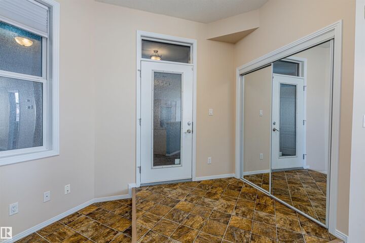 Photo de la propriété:  10403 122 Street NW 143  AB T5N 4C1 