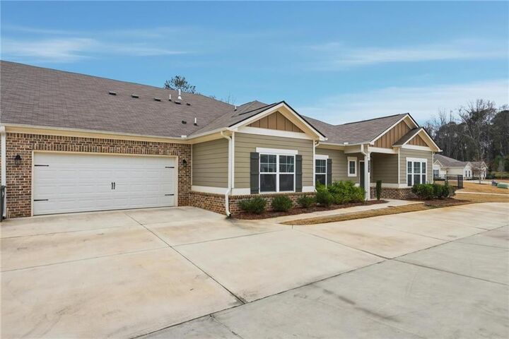 Property Photo: 3991 Shelleydale Drive GA 30127