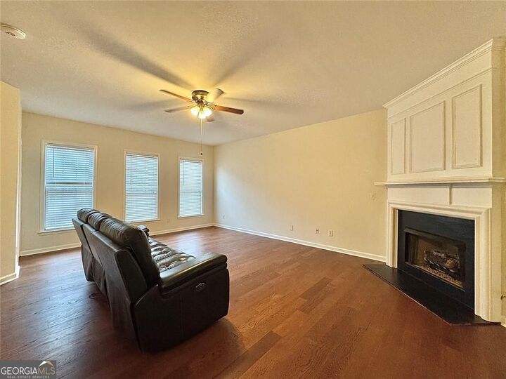 Property Photo: 4001 Howell Park Road GA 30096